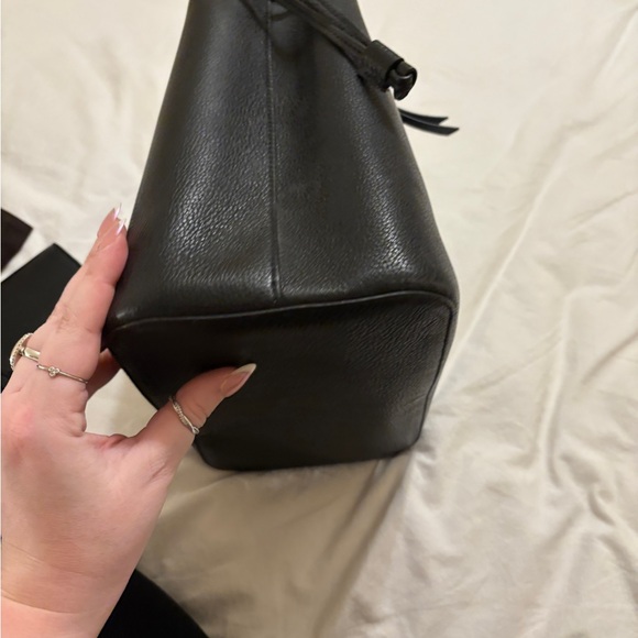 Kate Spade Bucket bag and matching wallet - Picture 9 of 13